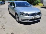 Volkswagen Passat 2014 года за 5 500 000 тг. в Алматы