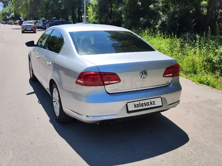 Volkswagen Passat 2014 года за 5 500 000 тг. в Алматы – фото 4