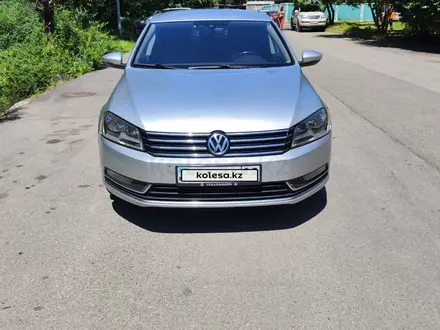 Volkswagen Passat 2014 года за 5 500 000 тг. в Алматы – фото 6