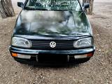 Volkswagen Golf 1997 года за 1 400 000 тг. в Экибастуз – фото 2