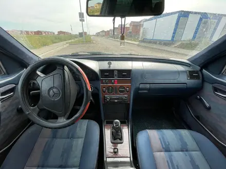 Mercedes-Benz C 220 1995 года за 1 700 000 тг. в Астана – фото 8