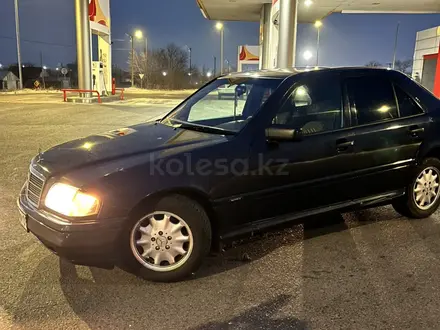 Mercedes-Benz C 230 1996 года за 2 200 000 тг. в Караганда – фото 7