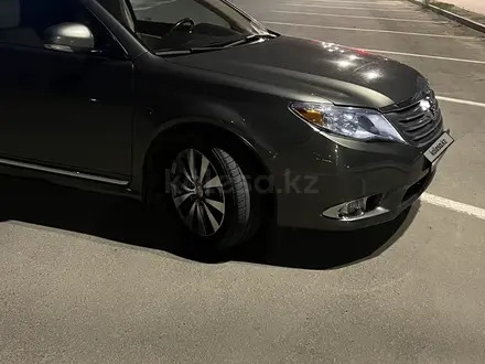 Toyota Avalon 2011 года за 8 500 000 тг. в Атырау – фото 13