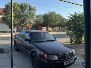 Audi 100
