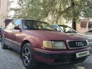 Audi 100