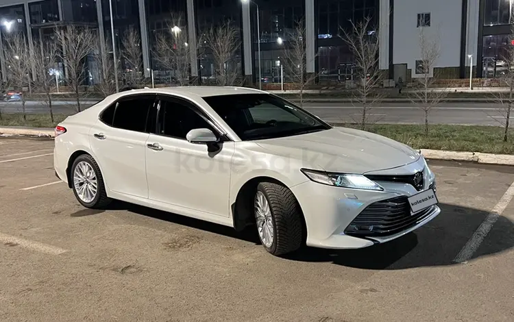 Toyota Camry 2018 годаүшін15 200 000 тг. в Астана