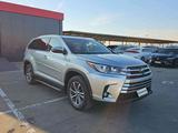 Toyota Highlander 2019 годаfor15 420 000 тг. в Алматы – фото 3