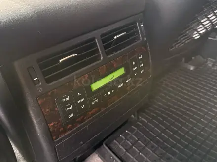 Toyota Land Cruiser 2012 года за 20 500 000 тг. в Караганда – фото 19