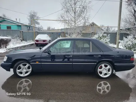 Mercedes-Benz E 280 1993 года за 3 500 000 тг. в Алматы – фото 5