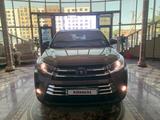 Toyota Highlander 2017 года за 19 000 000 тг. в Семей