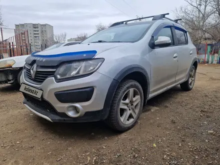 Renault Sandero Stepway 2015 года за 4 900 000 тг. в Семей