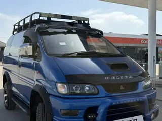 Mitsubishi Delica