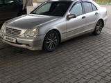 Mercedes-Benz C 200 2000 года за 2 750 000 тг. в Риддер