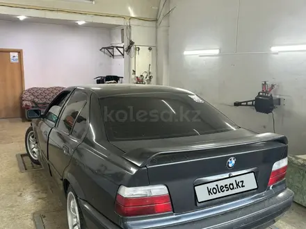 BMW 325 1993 года за 1 200 000 тг. в Астана – фото 4