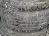 Шины с дисками за 180 000 тг. в Атырау – фото 2