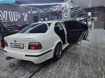 BMW 530 2003 года за 5 500 000 тг. в Жанаозен – фото 6