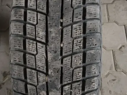 Комплект зимних шин с дисками б/у за 100 000 тг. в Караганда – фото 4