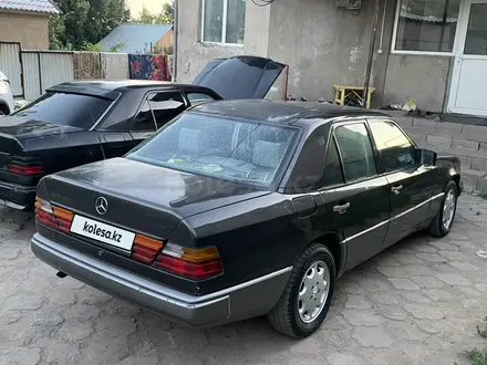 Mercedes-Benz E 230 1990 года за 650 000 тг. в Алматы – фото 3