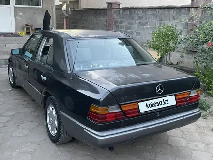 Mercedes-Benz E 230 1990 года за 650 000 тг. в Алматы – фото 4