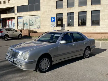 Mercedes-Benz E 280 1999 года за 6 700 000 тг. в Алматы – фото 2