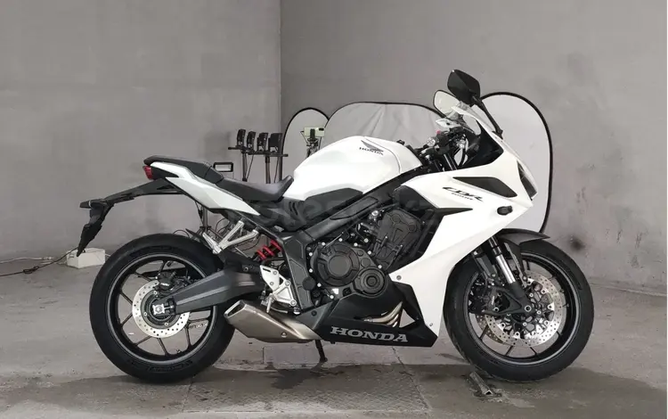 Honda  CBR650R 2023 года за 5 690 000 тг. в Шымкент