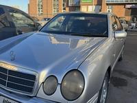 Mercedes-Benz E 320 1997 годаүшін4 100 000 тг. в Астана