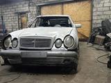 Mercedes-Benz E 280 1997 годаүшін606 606 тг. в Павлодар – фото 4