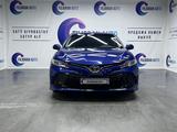 Toyota Camry 2018 года за 10 600 000 тг. в Астана – фото 2