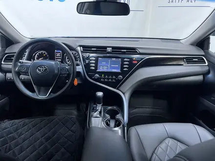 Toyota Camry 2018 года за 10 600 000 тг. в Астана – фото 7