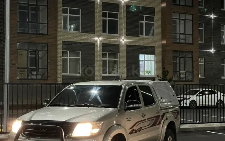 Toyota Hilux 2011 годаүшін12 500 000 тг. в Караганда