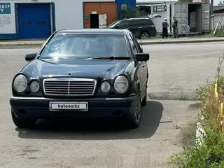 Mercedes-Benz E 280