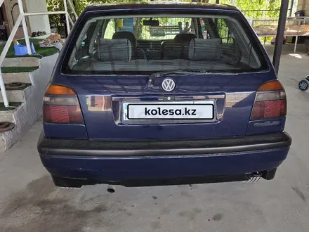 Volkswagen Golf 1995 года за 1 650 000 тг. в Тараз – фото 2