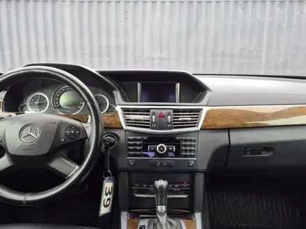 Mercedes-Benz E 200 2010 года за 5 190 000 тг. в Алматы – фото 23