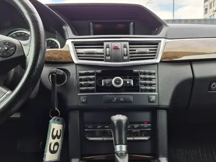 Mercedes-Benz E 200 2010 года за 5 190 000 тг. в Алматы – фото 25