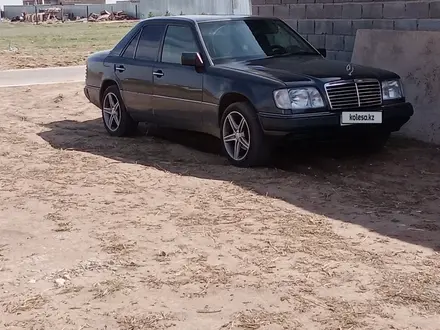 Mercedes-Benz E 300 1991 годаүшін2 500 000 тг. в Павлодар