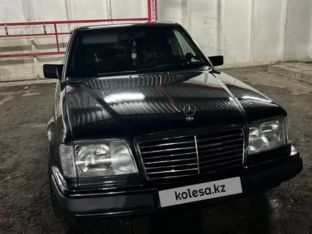 Mercedes-Benz E 300 1991 годаүшін2 500 000 тг. в Павлодар – фото 4