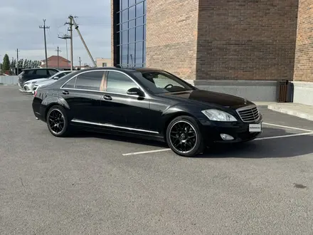 Mercedes-Benz S 350 2005 года за 7 200 000 тг. в Астана – фото 2