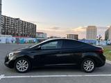 Hyundai Elantra 2014 годаfor4 100 000 тг. в Атырау – фото 3