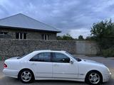 Mercedes-Benz E 320 2001 годаүшін6 200 000 тг. в Алматы – фото 4