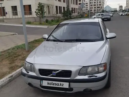 Volvo S60 2001 года за 1 200 000 тг. в Астана – фото 2