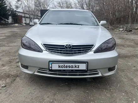 Toyota Camry 2004 годаүшін4 500 000 тг. в Усть-Каменогорск – фото 2