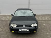 Volkswagen Golf 1999 годаүшін1 500 000 тг. в Караганда