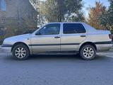 Volkswagen Vento 1995 года за 999 999 тг. в Жезказган – фото 2