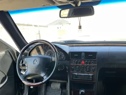 Mercedes-Benz C 230 1999 года за 3 500 000 тг. в Жанаозен – фото 2