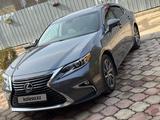 Lexus ES 300h 2016 года за 15 500 000 тг. в Алматы