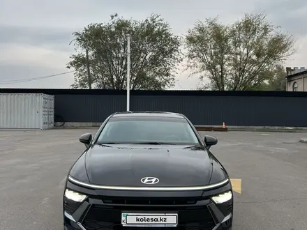 Hyundai Sonata 2023 года за 13 000 000 тг. в Алматы