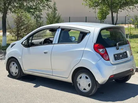 Chevrolet Spark 2022 года за 4 000 000 тг. в Шымкент – фото 2