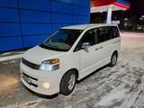 Toyota Voxy 2006 года за 3 500 000 тг. в Атырау – фото 4