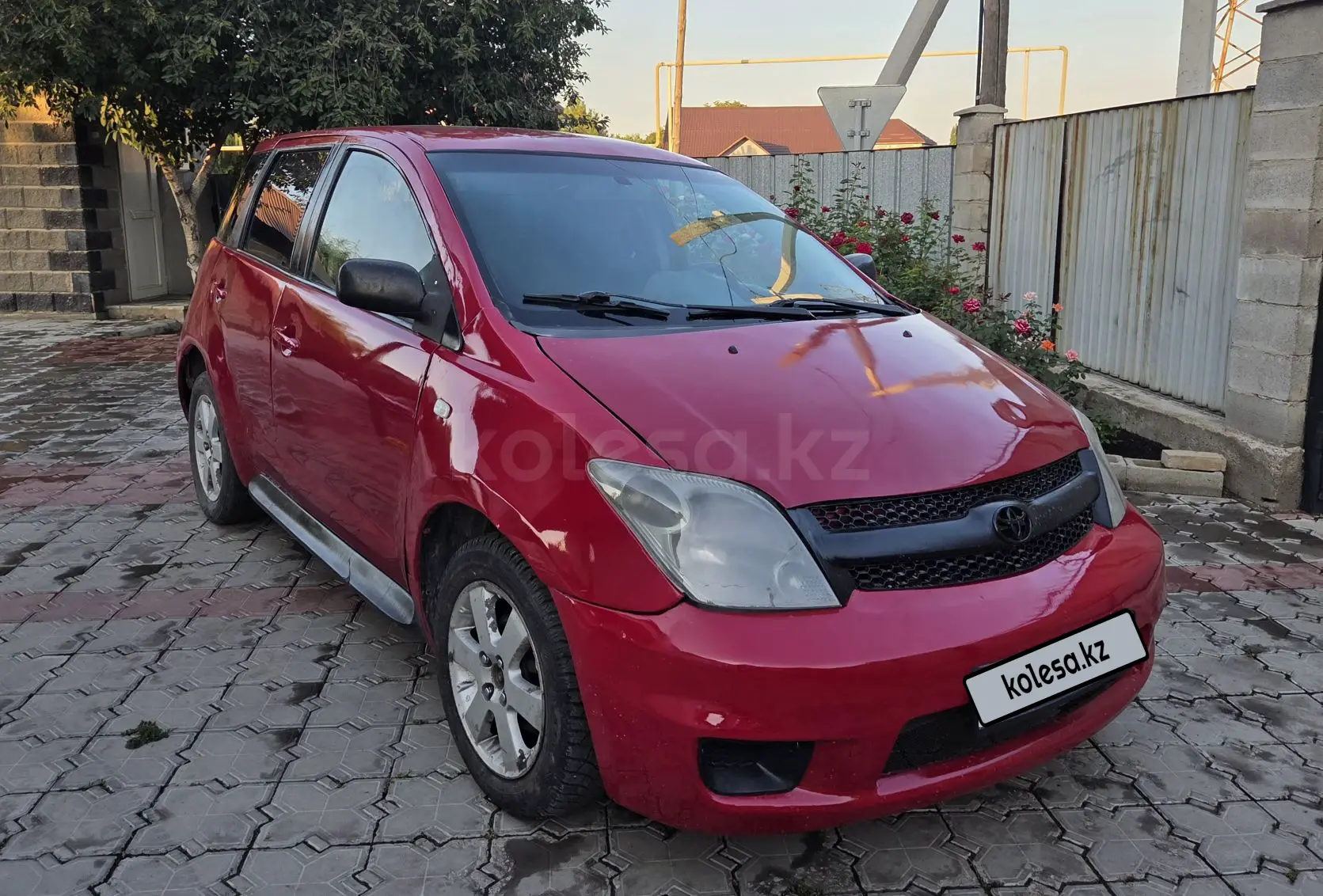 Toyota Yaris, 2005