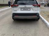 Toyota RAV4 2021 года за 19 000 000 тг. в Павлодар – фото 2